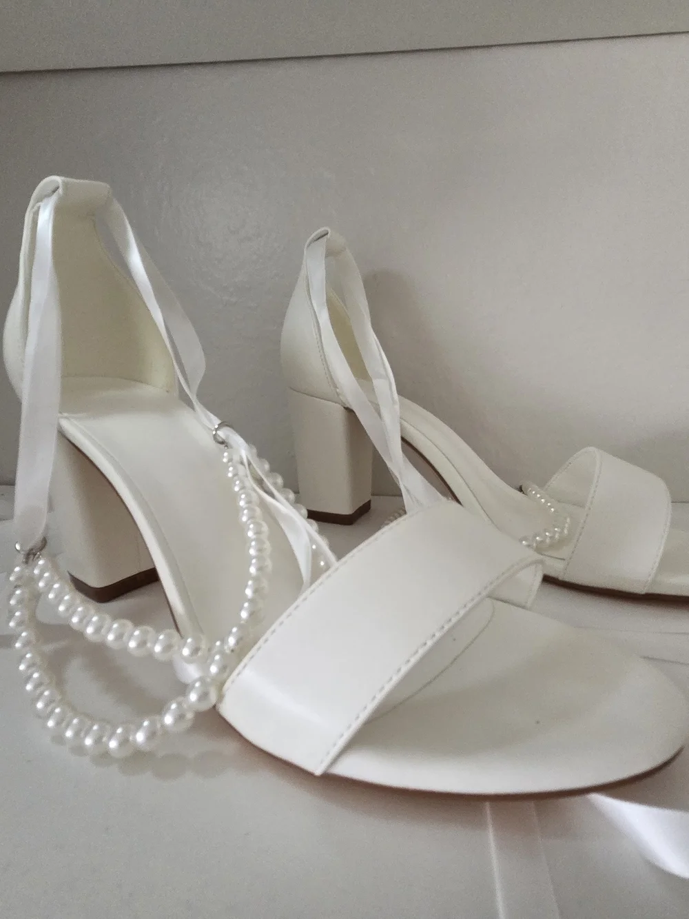 Elegant White Ankle-Tie Block Heel Sandals